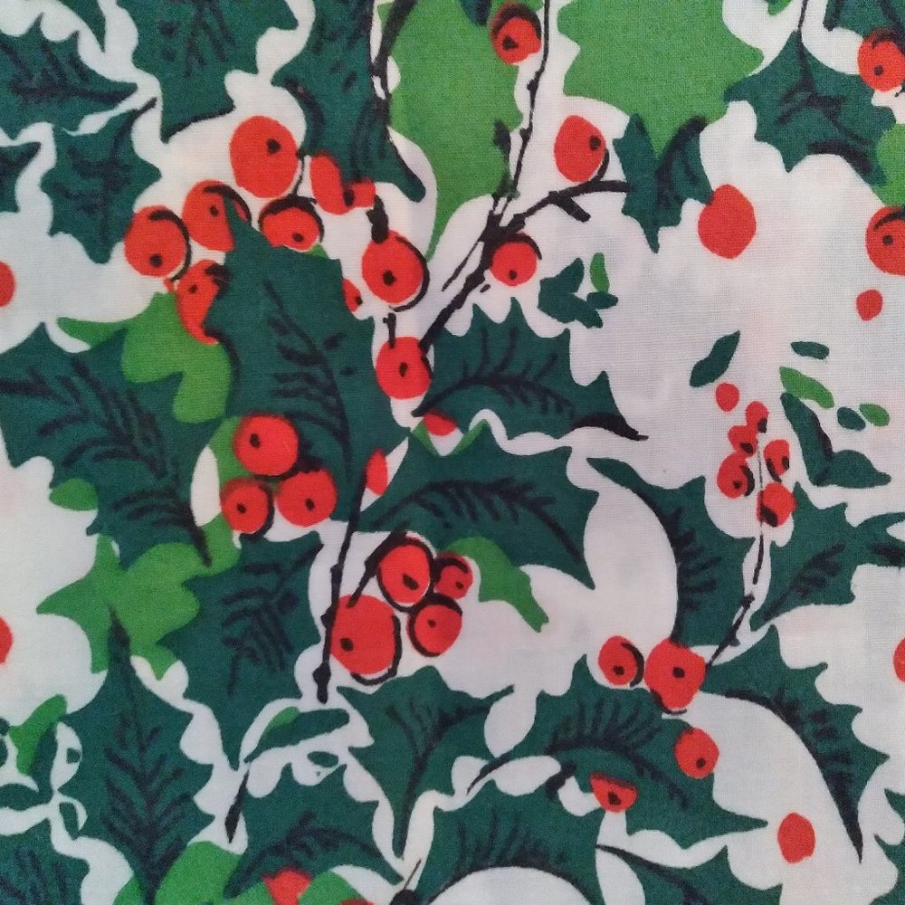 Vintage Christmas Holiday Material in Excellent Condition!
